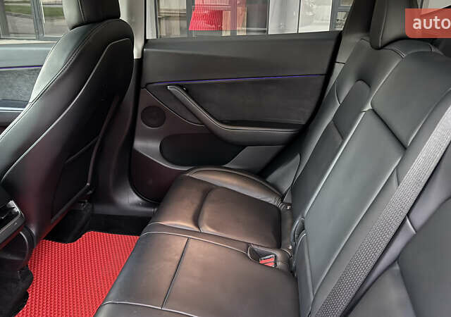 Тесла Model Y 2021 в Львове на Automoto.ua Красный Тесла Model Y, объемом двигателя 0 л и пробегом 55 тыс. км за 27000 $, фото 9 на Automoto.ua
