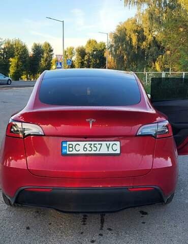 Красный Тесла Model Y, объемом двигателя 0 л и пробегом 72 тыс. км за 23000 $, фото 5 на Automoto.ua