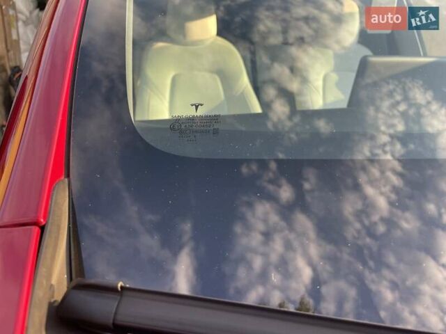 Червоний Тесла Model Y, об'ємом двигуна 0 л та пробігом 86 тис. км за 27500 $, фото 39 на Automoto.ua