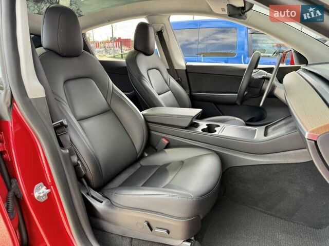 Красный Тесла Model Y, объемом двигателя 0 л и пробегом 75 тыс. км за 25000 $, фото 10 на Automoto.ua