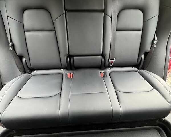 Тесла Model Y 2021 в Львове на Automoto.ua Красный Тесла Model Y, объемом двигателя 0 л и пробегом 41 тыс. км за 23900 $, фото 17 на Automoto.ua