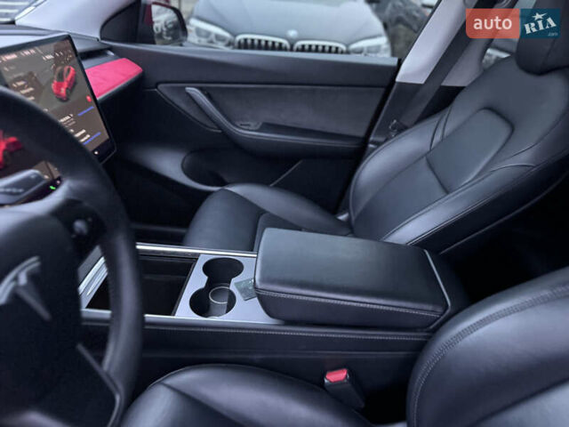 Красный Тесла Model Y, объемом двигателя 0 л и пробегом 85 тыс. км за 23500 $, фото 26 на Automoto.ua