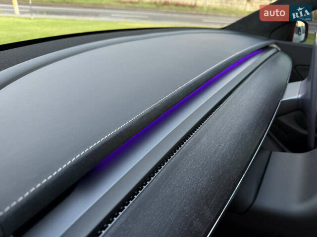 Красный Тесла Model Y, объемом двигателя 0 л и пробегом 60 тыс. км за 25000 $, фото 25 на Automoto.ua