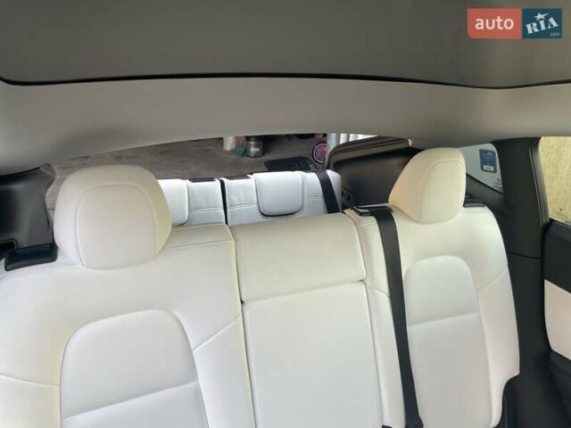 Красный Тесла Model Y, объемом двигателя 0 л и пробегом 81 тыс. км за 27500 $, фото 33 на Automoto.ua