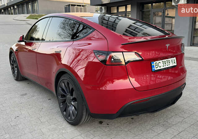 Тесла Model Y 2021 в Львове на Automoto.ua Красный Тесла Model Y, объемом двигателя 0 л и пробегом 55 тыс. км за 27000 $, фото 5 на Automoto.ua