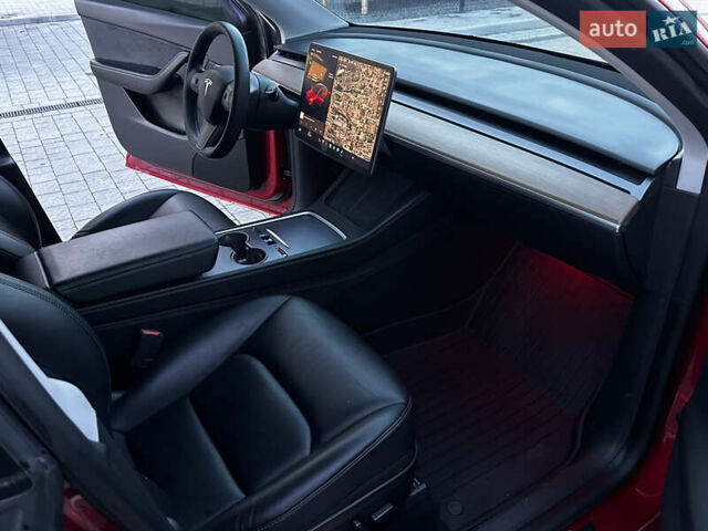 Красный Тесла Model Y, объемом двигателя 0 л и пробегом 191 тыс. км за 21600 $, фото 13 на Automoto.ua