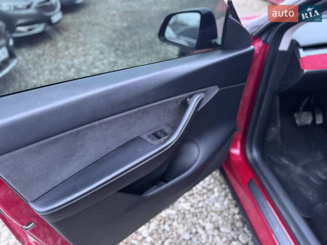 Красный Тесла Model Y, объемом двигателя 0 л и пробегом 85 тыс. км за 23500 $, фото 19 на Automoto.ua