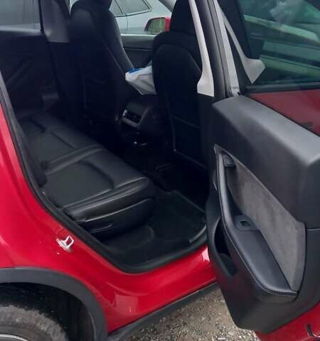 Красный Тесла Model Y, объемом двигателя 0 л и пробегом 150 тыс. км за 25500 $, фото 18 на Automoto.ua