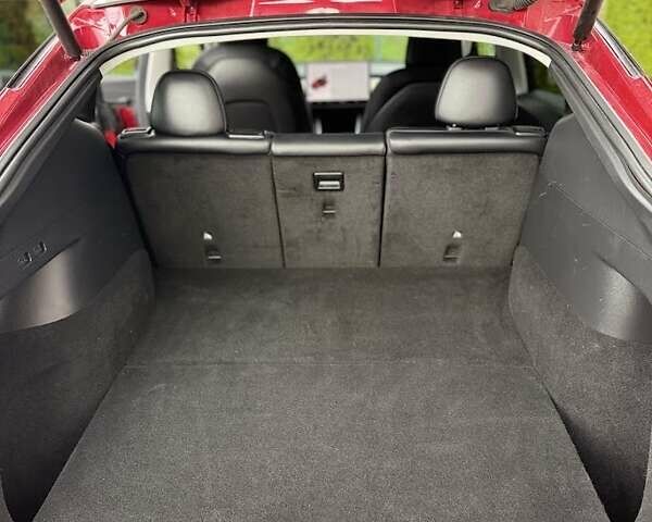 Тесла Model Y 2021 в Львове на Automoto.ua Красный Тесла Model Y, объемом двигателя 0 л и пробегом 41 тыс. км за 23900 $, фото 23 на Automoto.ua