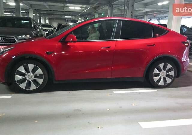 Красный Тесла Model Y, объемом двигателя 0 л и пробегом 150 тыс. км за 25500 $, фото 3 на Automoto.ua