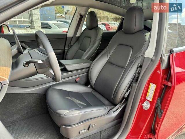Красный Тесла Model Y, объемом двигателя 0 л и пробегом 75 тыс. км за 25000 $, фото 7 на Automoto.ua