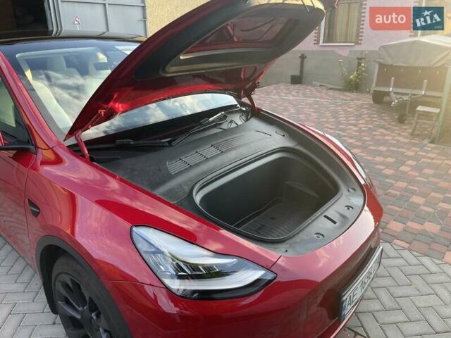 Красный Тесла Model Y, объемом двигателя 0 л и пробегом 81 тыс. км за 27500 $, фото 25 на Automoto.ua