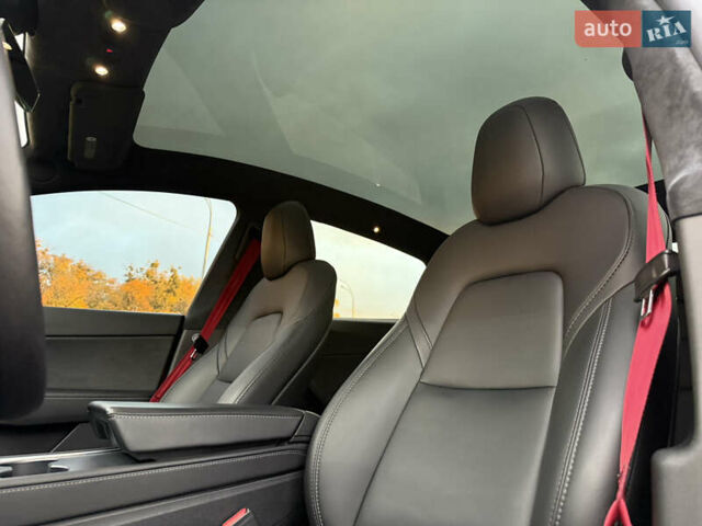 Красный Тесла Model Y, объемом двигателя 0 л и пробегом 60 тыс. км за 25000 $, фото 16 на Automoto.ua