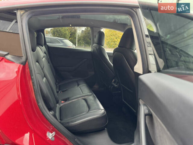 Червоний Тесла Model Y, об'ємом двигуна 0 л та пробігом 117 тис. км за 19500 $, фото 29 на Automoto.ua