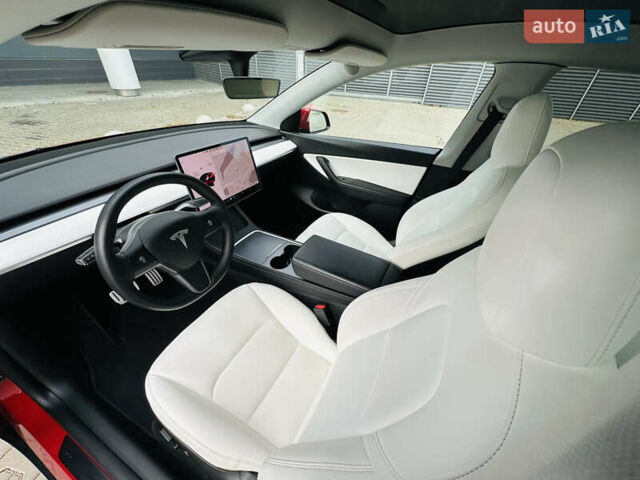 Тесла Model Y 2021 в Киеве на Automoto.ua Красный Тесла Model Y, объемом двигателя 0 л и пробегом 83 тыс. км за 24900 $, фото 19 на Automoto.ua