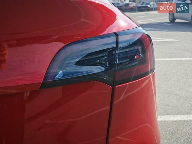 Красный Тесла Model Y, объемом двигателя 0 л и пробегом 54 тыс. км за 27800 $, фото 7 на Automoto.ua