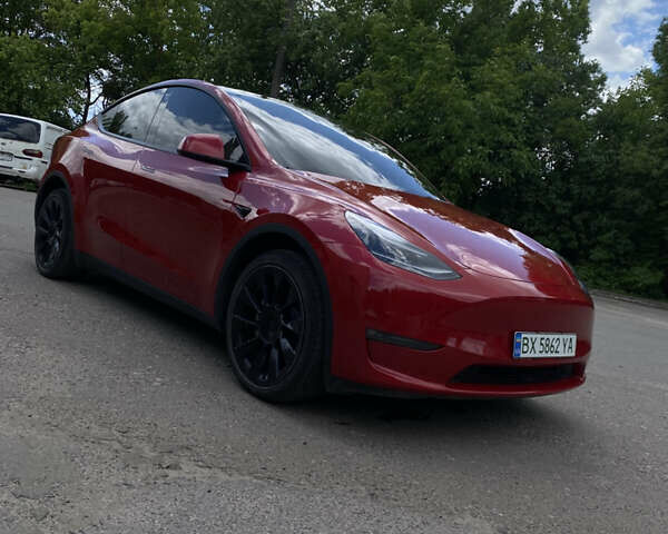 Красный Тесла Model Y, объемом двигателя 0 л и пробегом 69 тыс. км за 26000 $, фото 1 на Automoto.ua