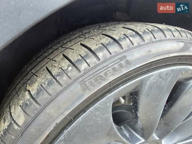 Тесла Model Y 2022 в Костополе на Automoto.ua Красный Тесла Model Y, объемом двигателя 0 л и пробегом 129 тыс. км за 17500 $, фото 9 на Automoto.ua