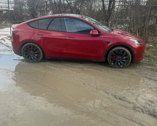 Червоний Тесла Model Y, об'ємом двигуна 0 л та пробігом 19 тис. км за 36500 $, фото 2 на Automoto.ua