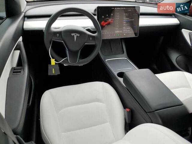 Красный Тесла Model Y, объемом двигателя 0 л и пробегом 75 тыс. км за 26500 $, фото 4 на Automoto.ua