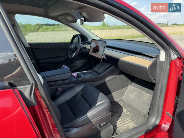Красный Тесла Model Y, объемом двигателя 0 л и пробегом 71 тыс. км за 23500 $, фото 35 на Automoto.ua