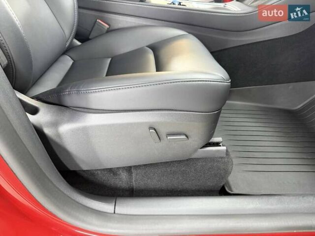 Красный Тесла Model Y, объемом двигателя 0 л и пробегом 37 тыс. км за 31999 $, фото 26 на Automoto.ua