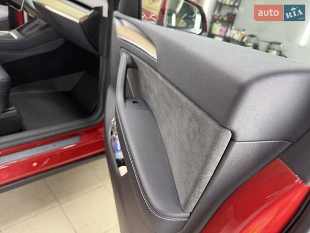 Красный Тесла Model Y, объемом двигателя 0 л и пробегом 37 тыс. км за 31999 $, фото 23 на Automoto.ua