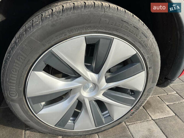 Червоний Тесла Model Y, об'ємом двигуна 0 л та пробігом 104 тис. км за 25100 $, фото 20 на Automoto.ua
