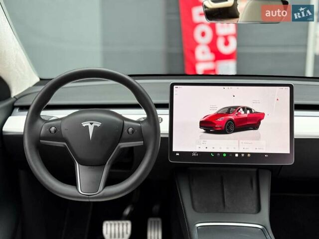 Червоний Тесла Model Y, об'ємом двигуна 0 л та пробігом 25 тис. км за 30999 $, фото 17 на Automoto.ua