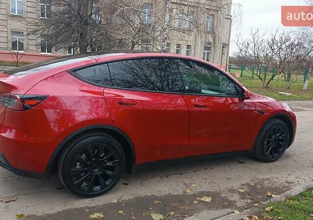 Красный Тесла Model Y, объемом двигателя 0 л и пробегом 51 тыс. км за 27500 $, фото 5 на Automoto.ua
