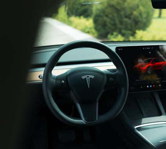 Красный Тесла Model Y, объемом двигателя 0 л и пробегом 29 тыс. км за 31900 $, фото 11 на Automoto.ua