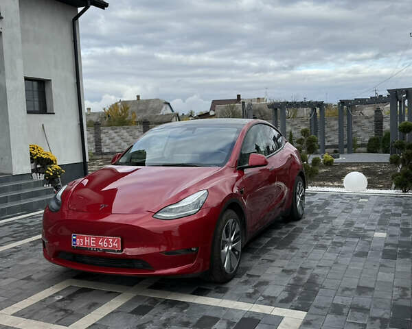 Красный Тесла Model Y, объемом двигателя 0 л и пробегом 137 тыс. км за 24200 $, фото 1 на Automoto.ua