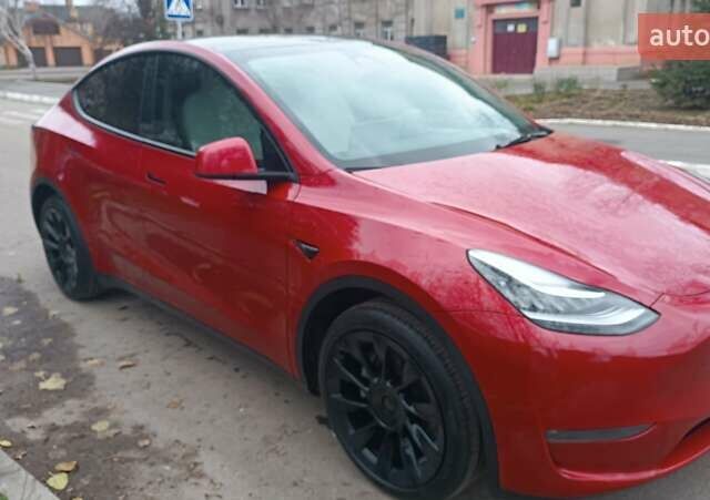 Красный Тесла Model Y, объемом двигателя 0 л и пробегом 51 тыс. км за 27500 $, фото 6 на Automoto.ua
