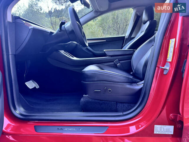 Красный Тесла Model Y, объемом двигателя 0 л и пробегом 40 тыс. км за 29999 $, фото 45 на Automoto.ua