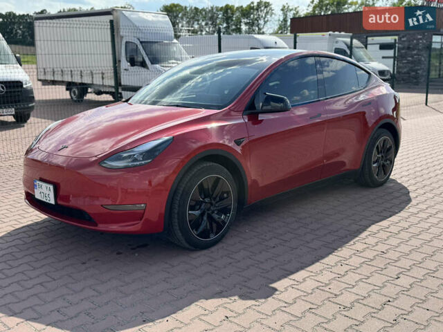 Красный Тесла Model Y, объемом двигателя 0 л и пробегом 71 тыс. км за 23500 $, фото 4 на Automoto.ua
