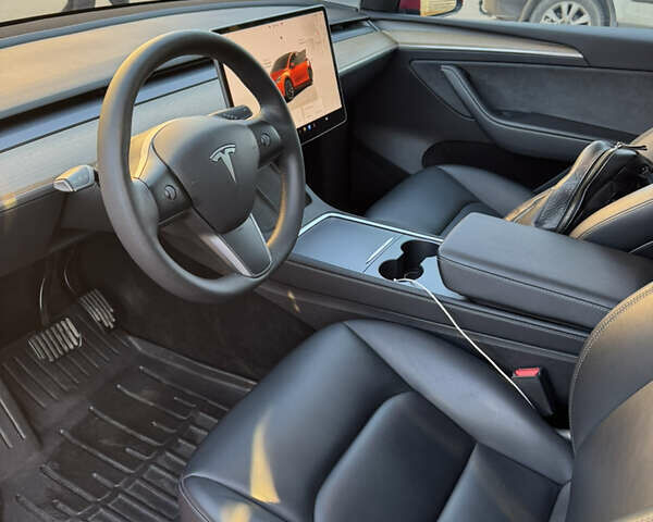 Червоний Тесла Model Y, об'ємом двигуна 0 л та пробігом 37 тис. км за 28500 $, фото 11 на Automoto.ua