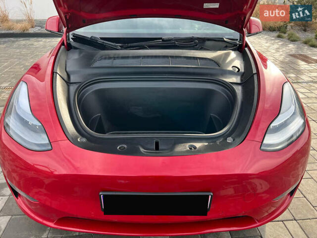 Червоний Тесла Model Y, об'ємом двигуна 0 л та пробігом 104 тис. км за 25100 $, фото 13 на Automoto.ua