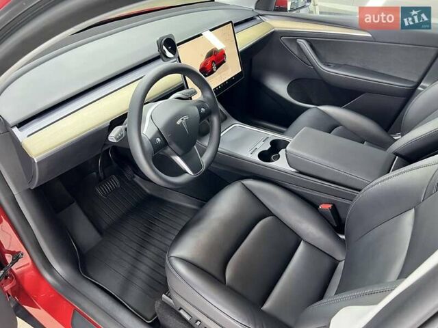 Красный Тесла Model Y, объемом двигателя 0 л и пробегом 37 тыс. км за 31999 $, фото 22 на Automoto.ua