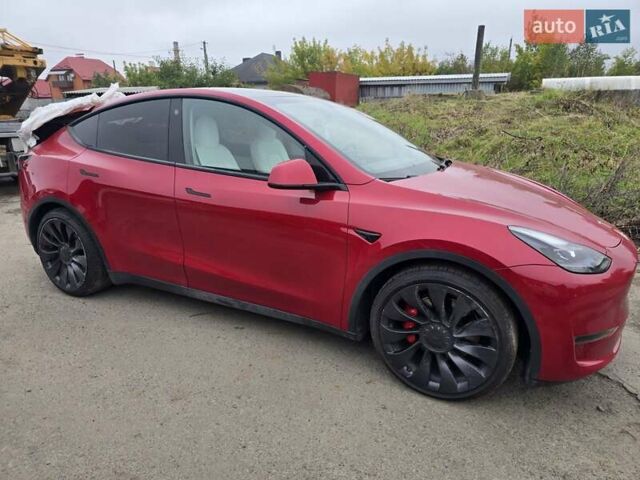 Тесла Model Y 2022 в Костополе на Automoto.ua Красный Тесла Model Y, объемом двигателя 0 л и пробегом 129 тыс. км за 17500 $, фото 29 на Automoto.ua