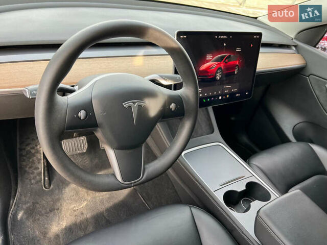 Тесла Model Y 2022 у Луцьку на Automoto.ua Червоний Тесла Model Y, об'ємом двигуна 0 л та пробігом 104 тис. км за 23999 $, фото 29 на Automoto.ua