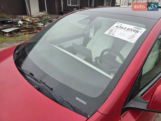 Тесла Model Y 2022 в Костополе на Automoto.ua Красный Тесла Model Y, объемом двигателя 0 л и пробегом 129 тыс. км за 17500 $, фото 11 на Automoto.ua