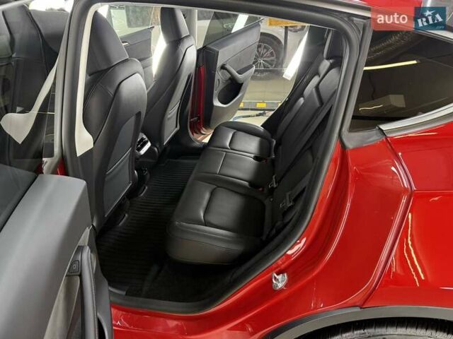 Красный Тесла Model Y, объемом двигателя 0 л и пробегом 37 тыс. км за 31999 $, фото 32 на Automoto.ua