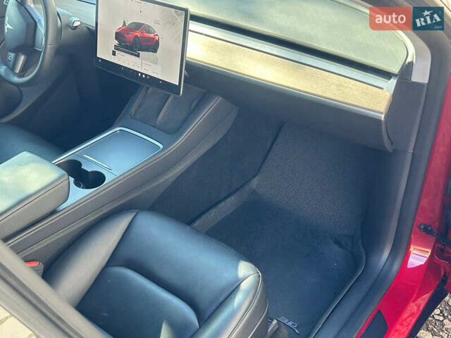 Красный Тесла Model Y, объемом двигателя 0 л и пробегом 44 тыс. км за 24400 $, фото 8 на Automoto.ua
