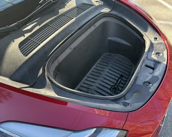 Червоний Тесла Model Y, об'ємом двигуна 0 л та пробігом 40 тис. км за 35500 $, фото 6 на Automoto.ua