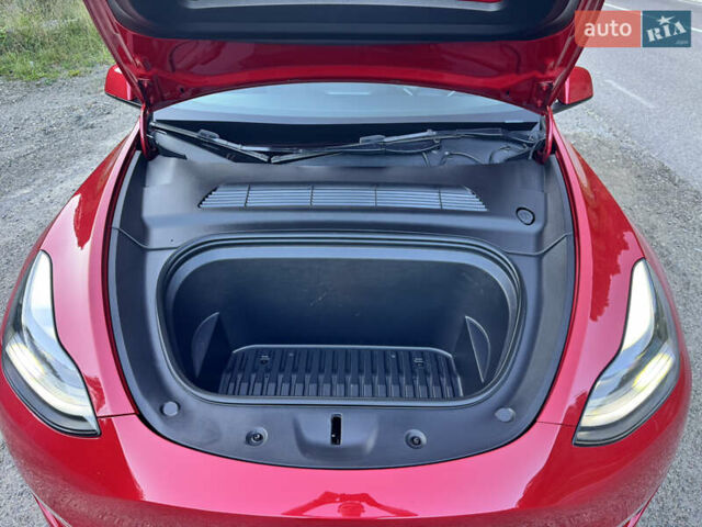 Красный Тесла Model Y, объемом двигателя 0 л и пробегом 40 тыс. км за 29999 $, фото 26 на Automoto.ua