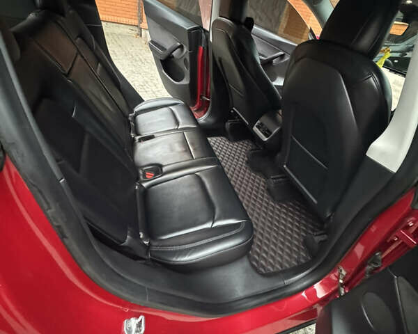 Красный Тесла Model Y, объемом двигателя 0 л и пробегом 102 тыс. км за 26500 $, фото 10 на Automoto.ua