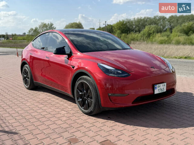 Красный Тесла Model Y, объемом двигателя 0 л и пробегом 71 тыс. км за 23500 $, фото 1 на Automoto.ua