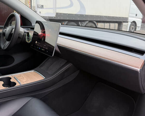 Червоний Тесла Model Y, об'ємом двигуна 0 л та пробігом 43 тис. км за 29500 $, фото 9 на Automoto.ua