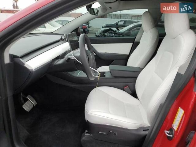 Красный Тесла Model Y, объемом двигателя 0 л и пробегом 75 тыс. км за 26500 $, фото 1 на Automoto.ua