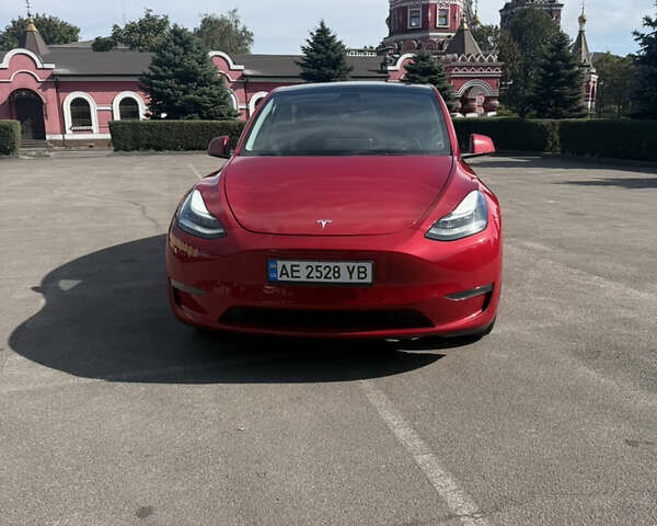 Тесла Model Y 2022 в Каменское - Днепродзержинск на Automoto.ua Красный Тесла Model Y, объемом двигателя 0 л и пробегом 183 тыс. км за 24000 $, фото 1 на Automoto.ua